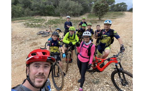 Le Paty avec le groupe 5