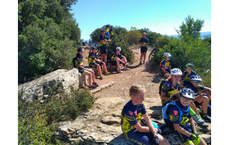 Le groupe 6 au sommet
