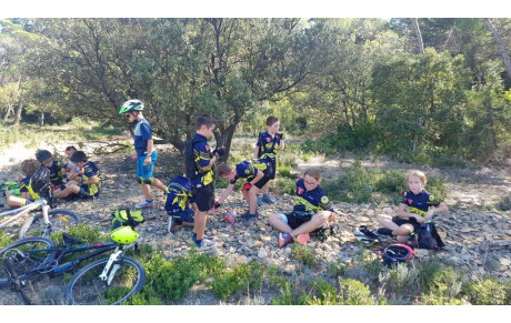 Le groupe 2 Au paty
